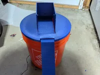 Piège à souris pour seau de 2 gallons — photo 2