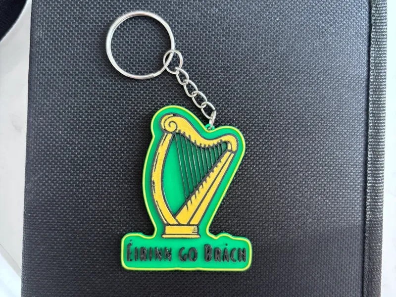Ireland Eirinn Go Brach Keychain