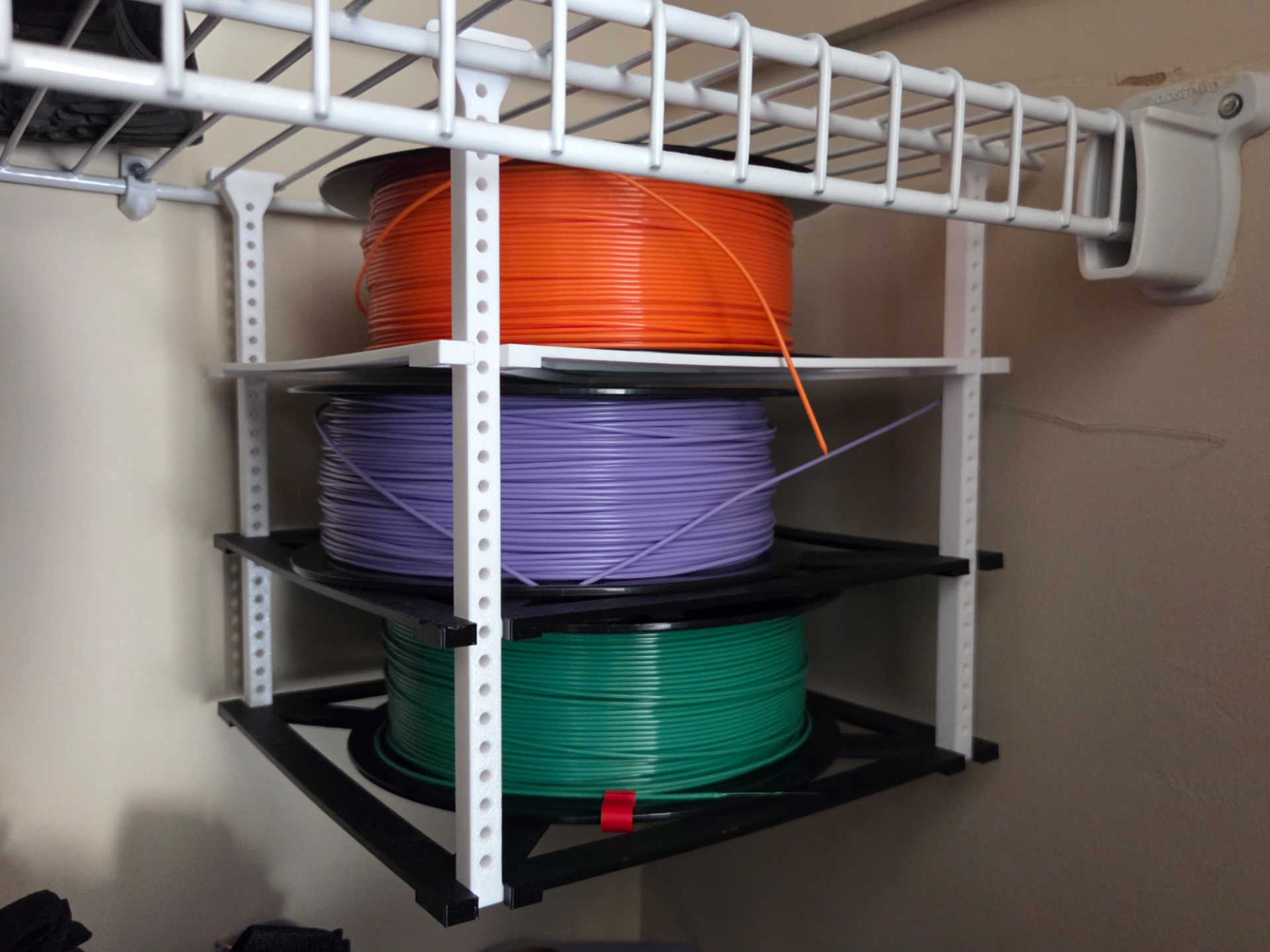 Hardware-Free Wire Shelf Expander