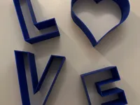Emporte-pièces lettres LOVE et cœur — photo 2