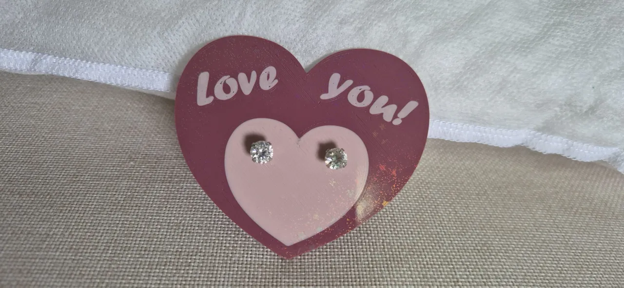 Valentine's Earring Heart - Editable Text view 2