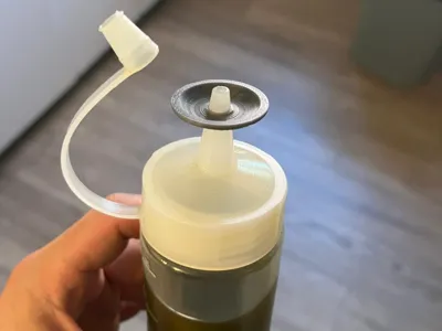 Drip tray to prevent oil on the ground