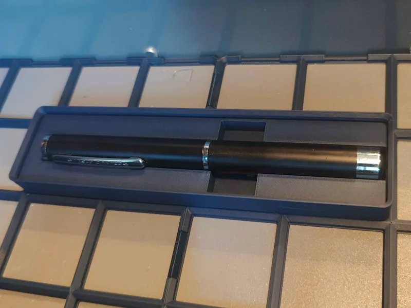Gridfinty box for laser-pointer