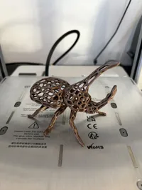 Scarabée rhinocéros style Voronoi — photo 3