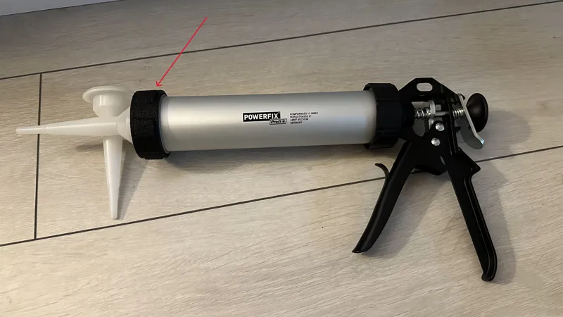 Caulking gun cap