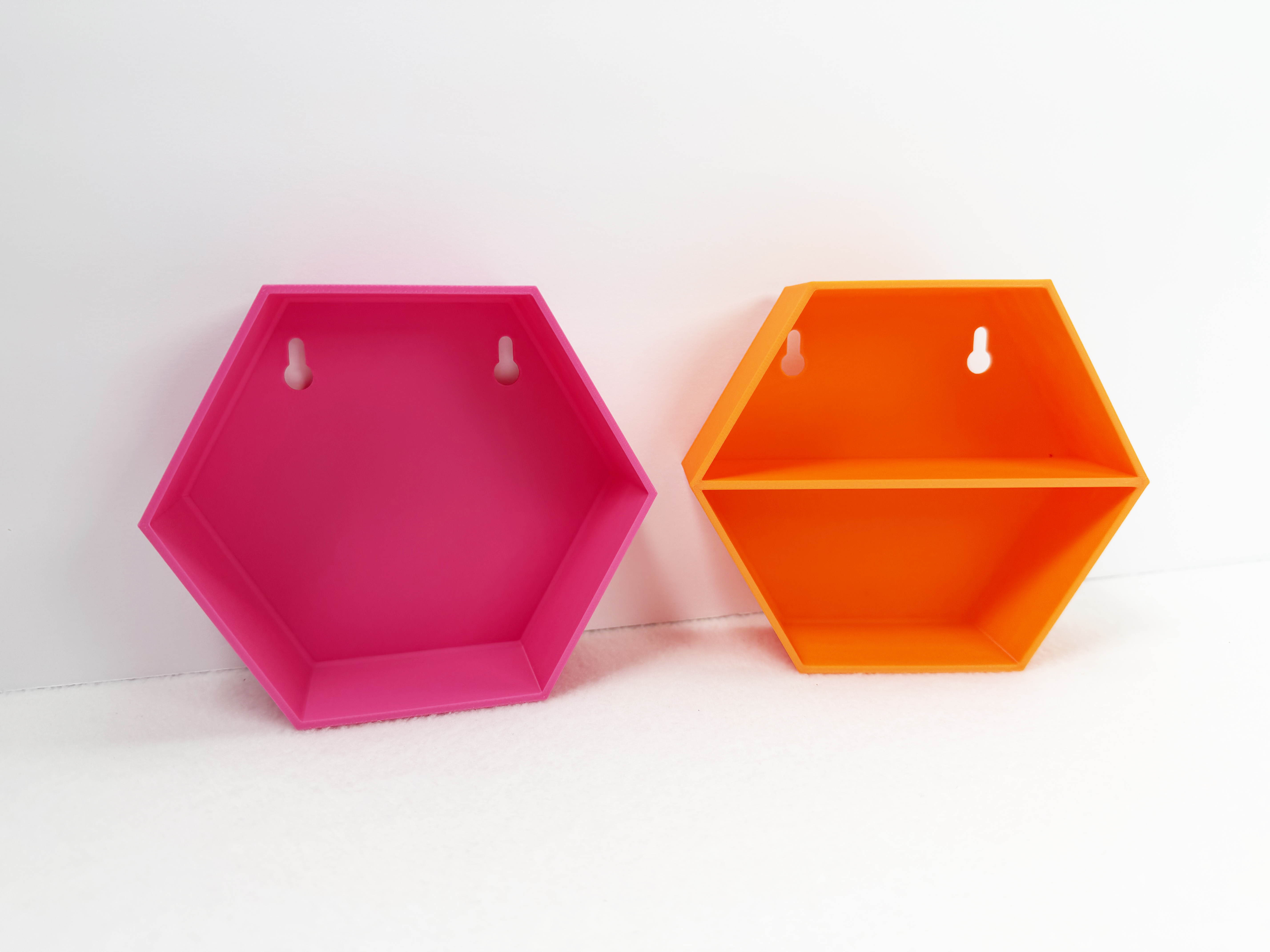Miniatura 3 do modelo 3D Customizable Wall mount Polygon shelf