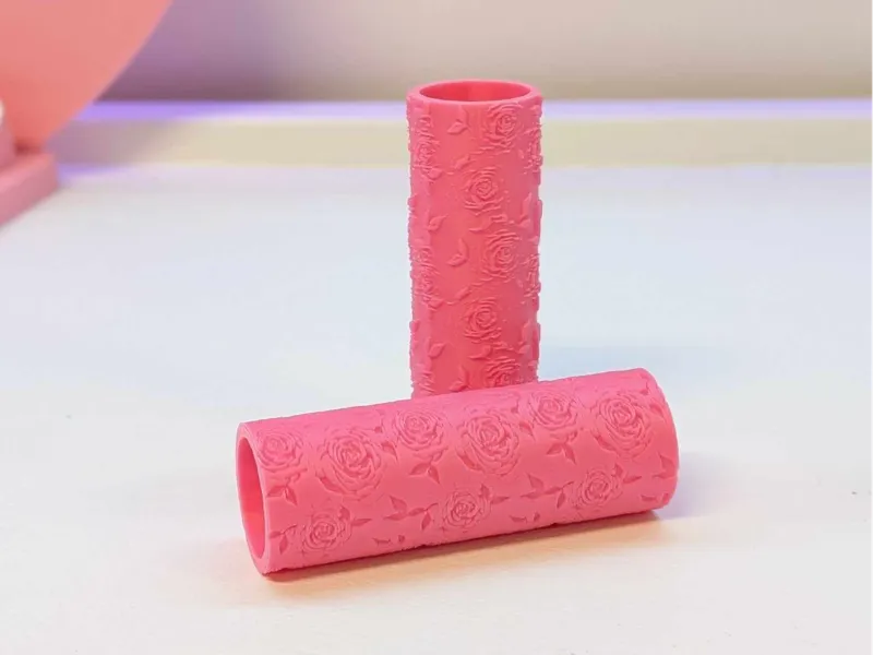 Debossed Texture Roller - Small Roses