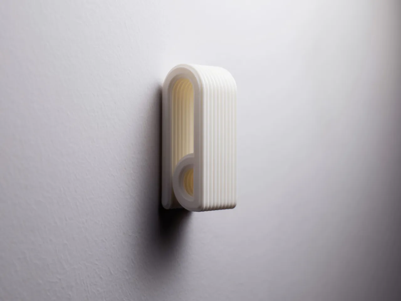 Pressure-locked Towel Hanger | Auto-locking Hanger view 3