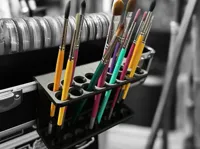 Range-pinceaux suspendu pour artiste — photo 2