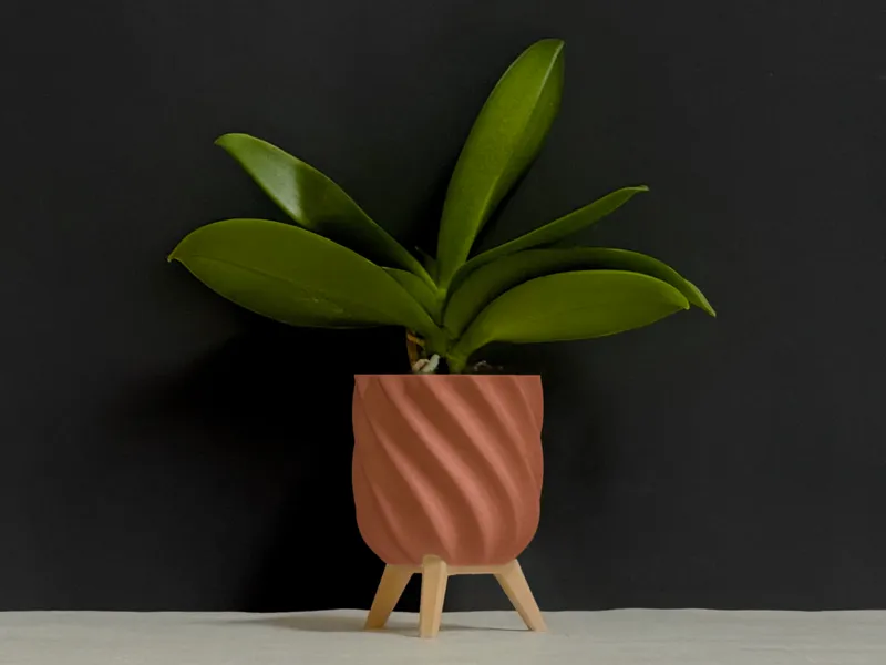 Planter Swirl Design | Tripod Optional
