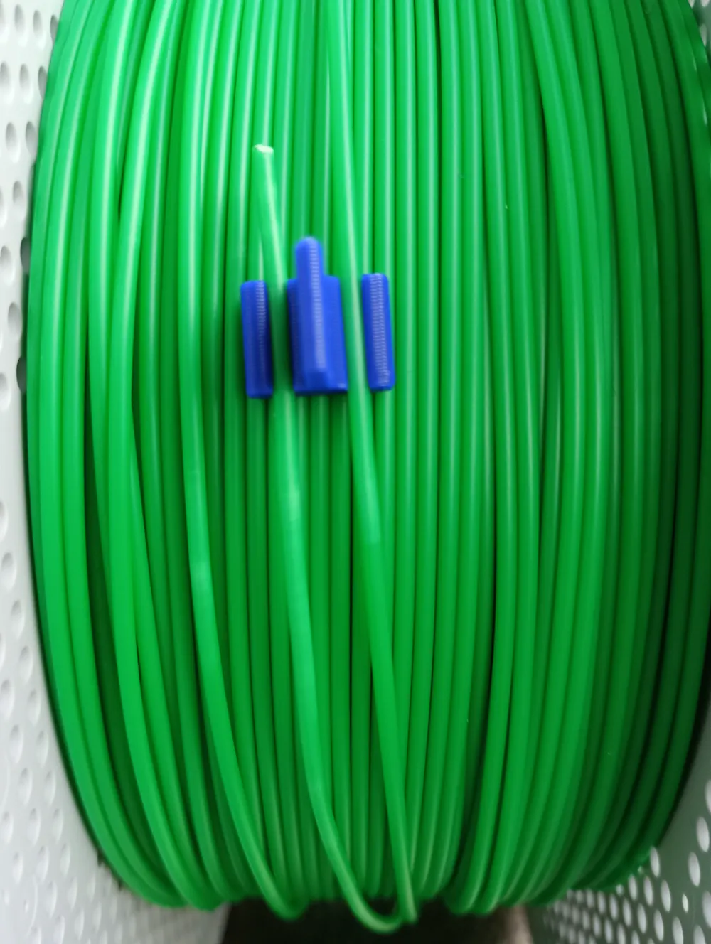 Very Small Filament Clip By Tiske 3D MakerWorld very-small-filament-clip-by-tiske-3d-makerworld