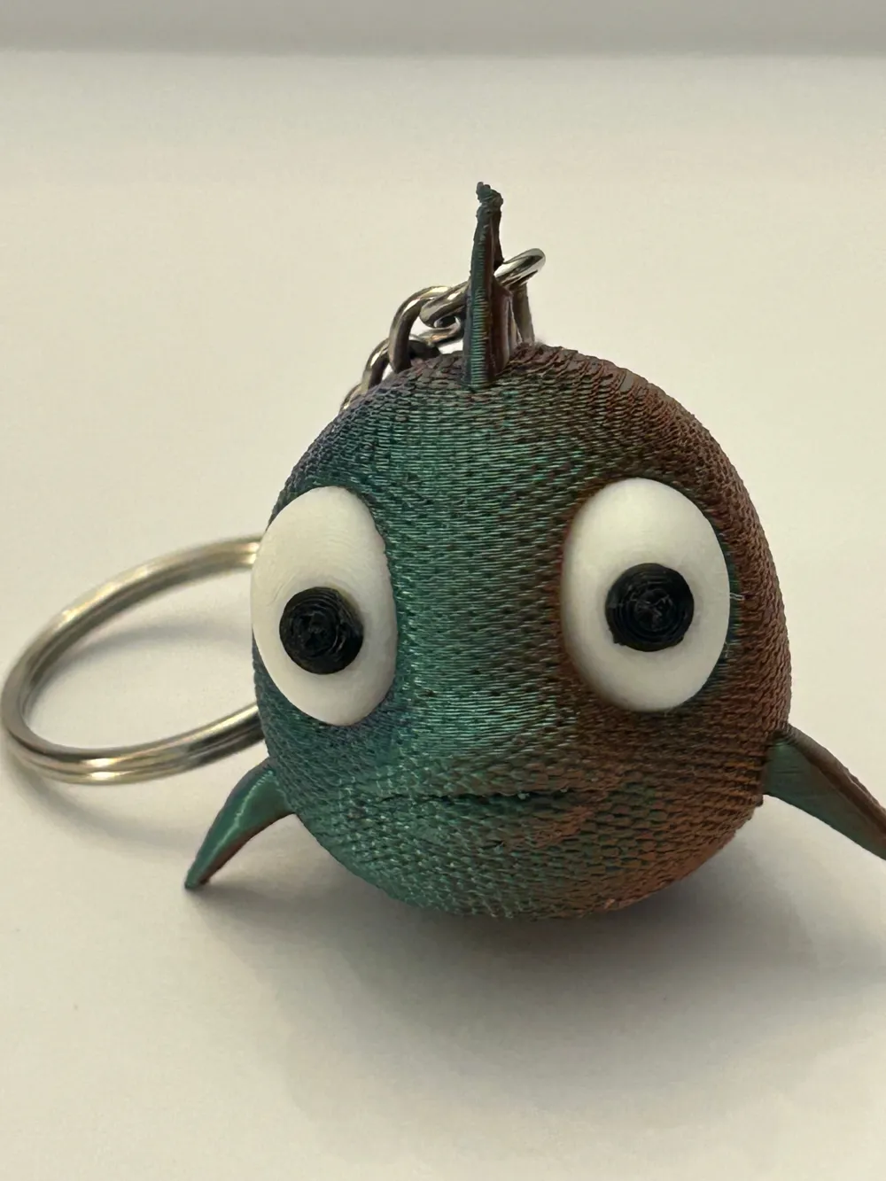 Articulated cute fish keychain by Spare Time Printer MakerWorld ...