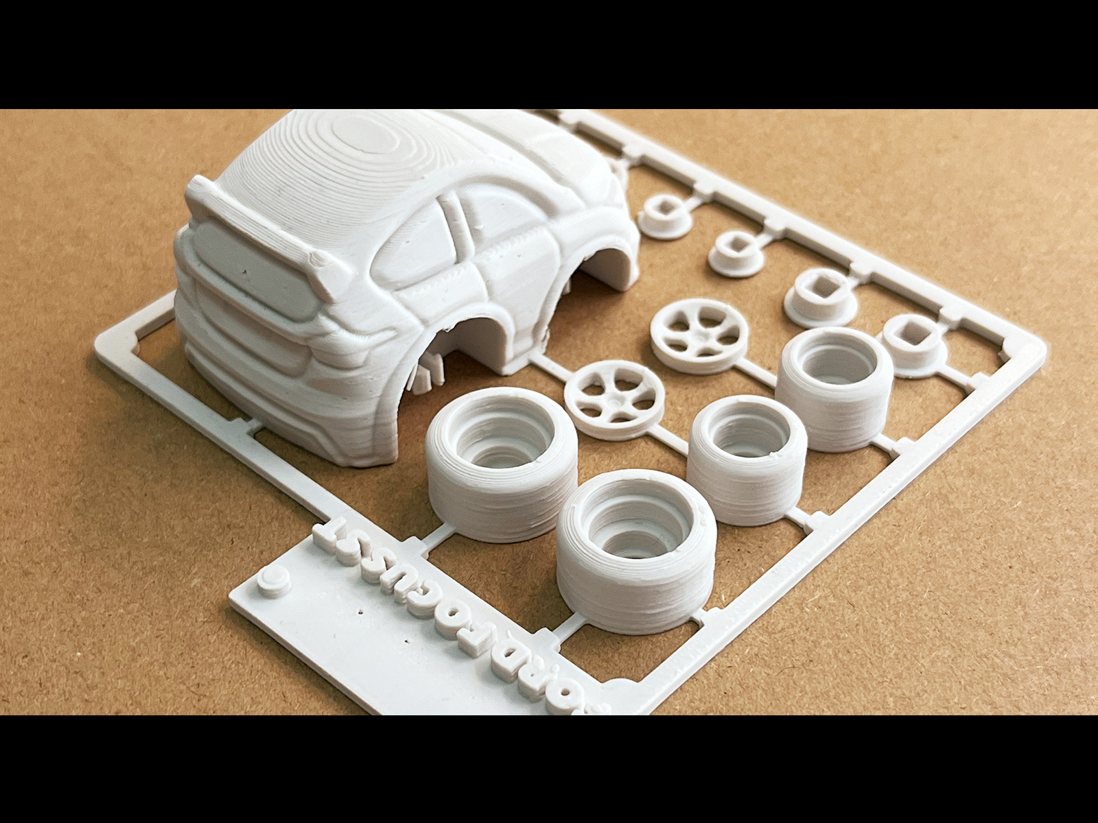 Miniatura 1 do modelo 3D 福特福克斯st可动拼装玩具车（无需胶水，3h高速打印，支持多色）