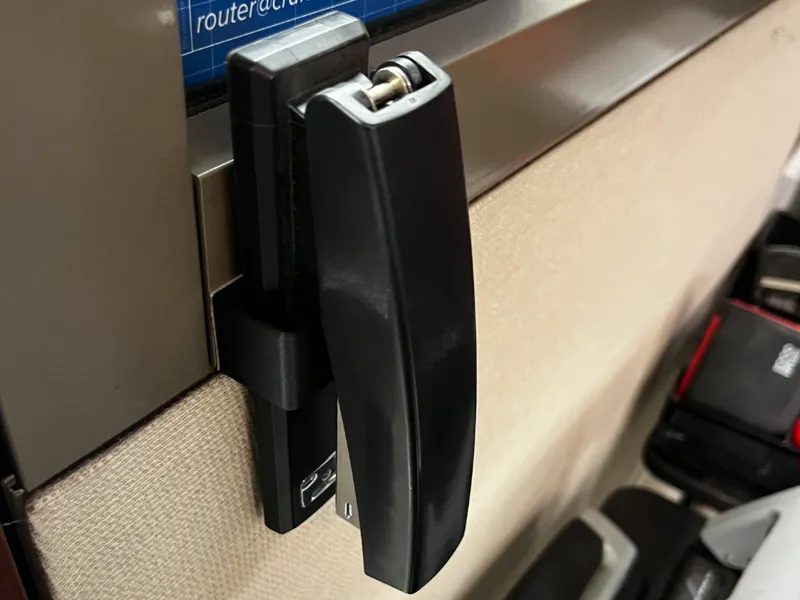 Stapler hanger For Amazon Basics Stapler