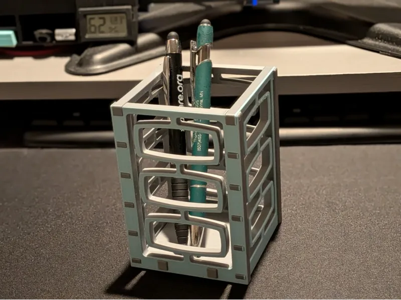 Retro "Mid-century" Pen & Pencil Holder