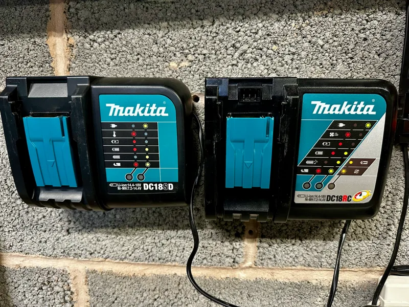 Makita DC18SD charger wall mount