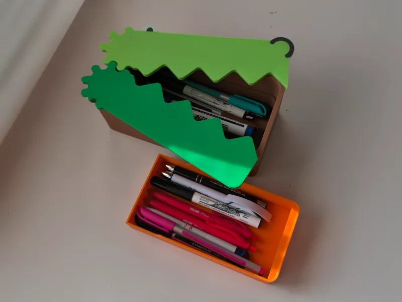 Estuche cocodrilo dos pisos