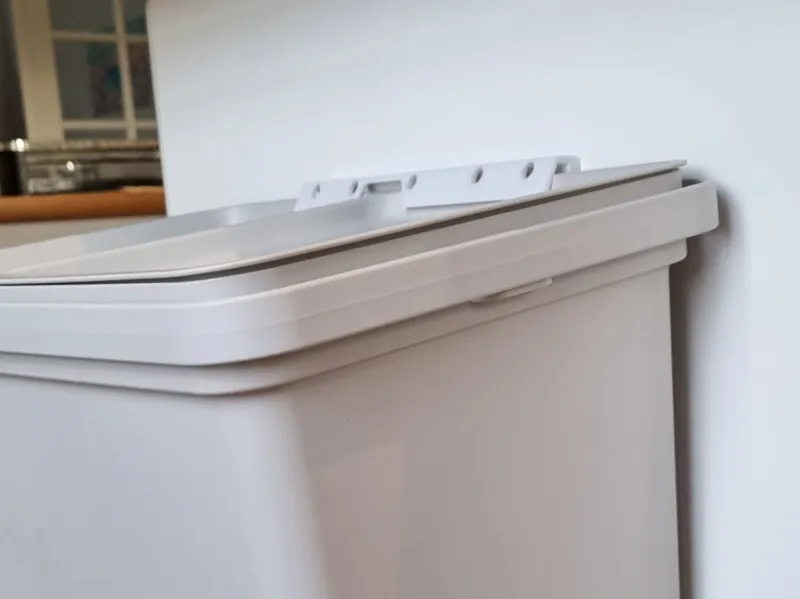IKEA HALLBAR 22L wall mount
