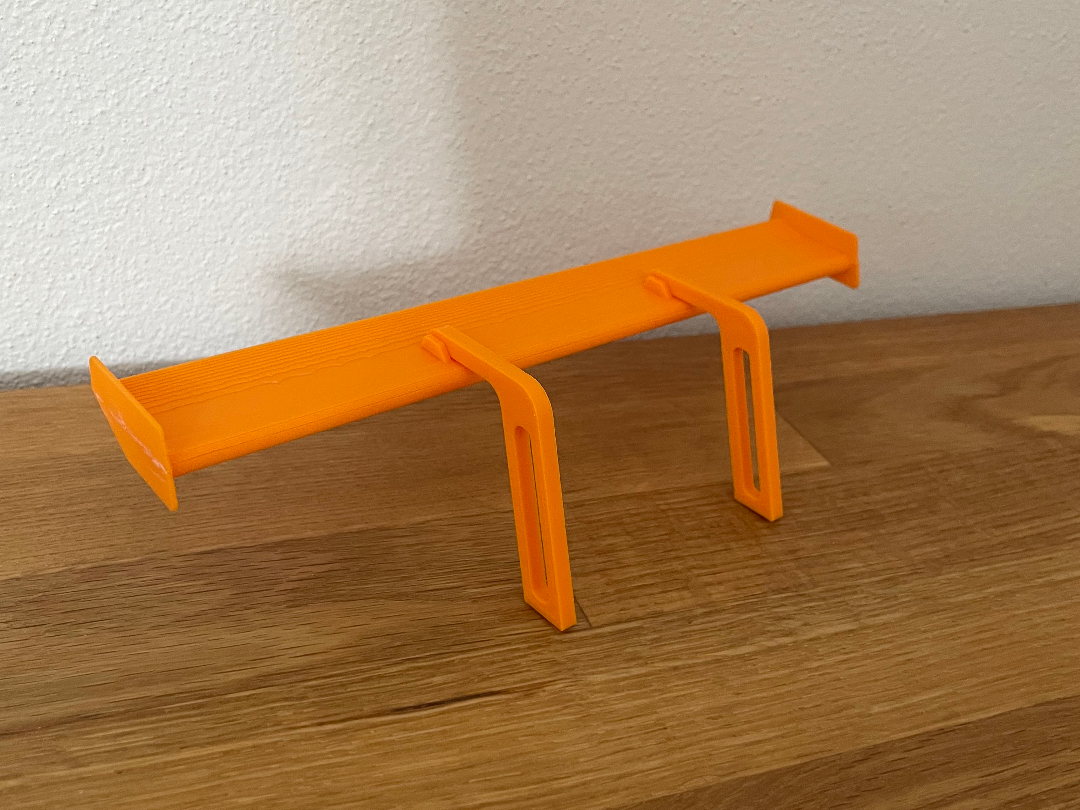 Heckflügel V1
