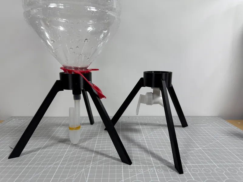 5L农夫山泉水桶瓶盖支架，懒人鱼缸，超大丰年虾孵化桶