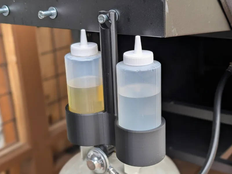 Blackstone Oil and Water Caddy