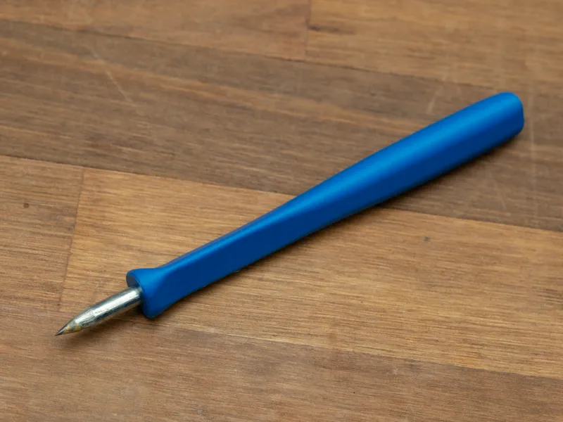 Carbide tip scriber handle