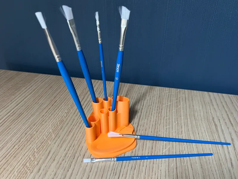 Paint brush holder