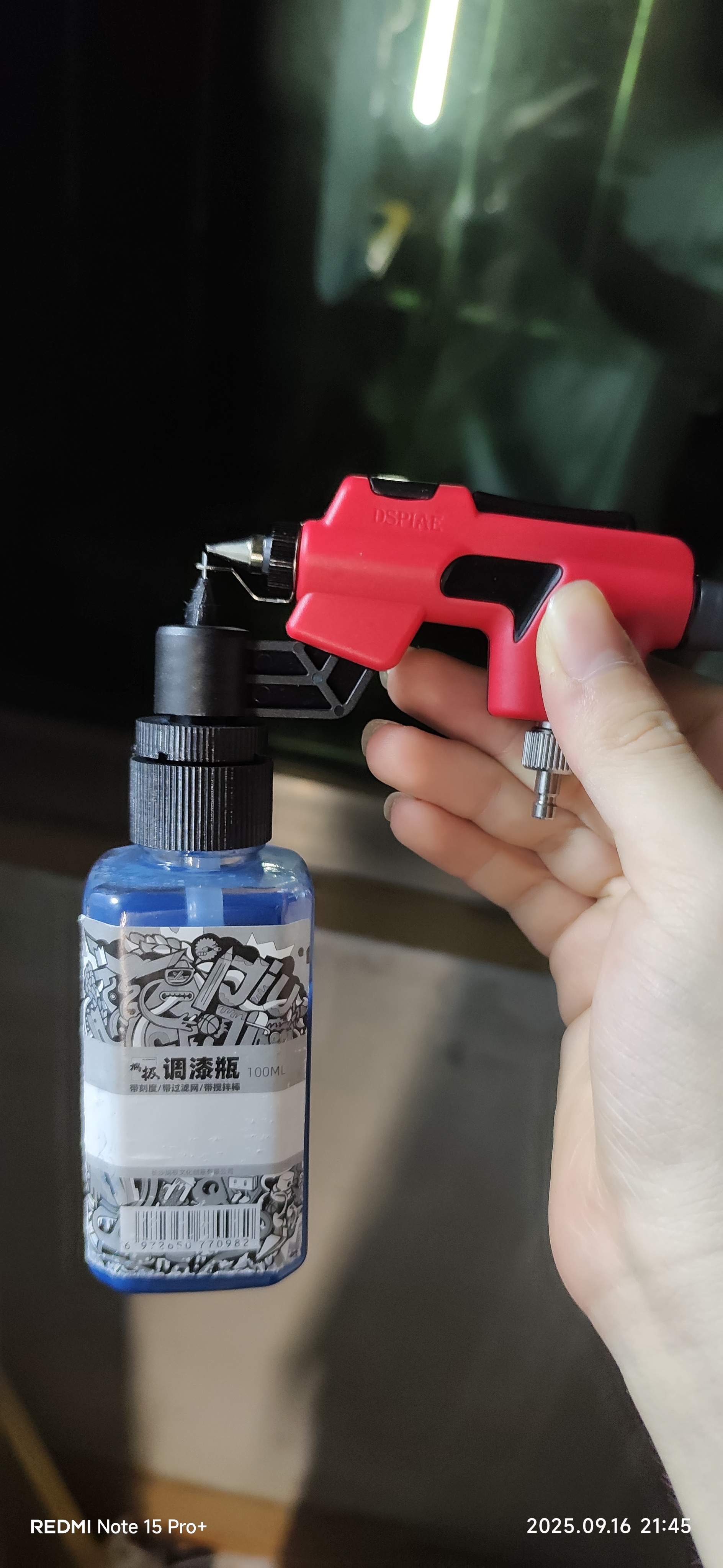 Miniatura 2 do modelo 3D 兼容迪斯派喷笔的喷瓶盖子兼容便宜尖嘴瓶子(带兼容鸠极调漆瓶接口)DSPIAE