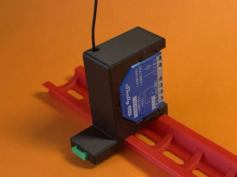 Shelly Gen 3+ 4 with LoRa on DIN Rail