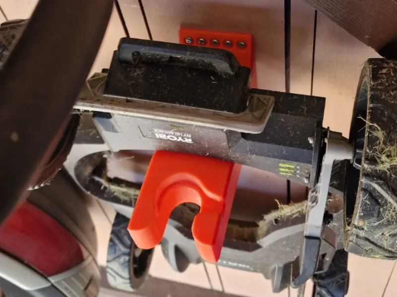 Wall mount for Ryobi 3in1 mower and trimmer