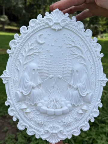 Marco decorativo: Campfire Ghost in Victorian Frame — vista de referencia 2