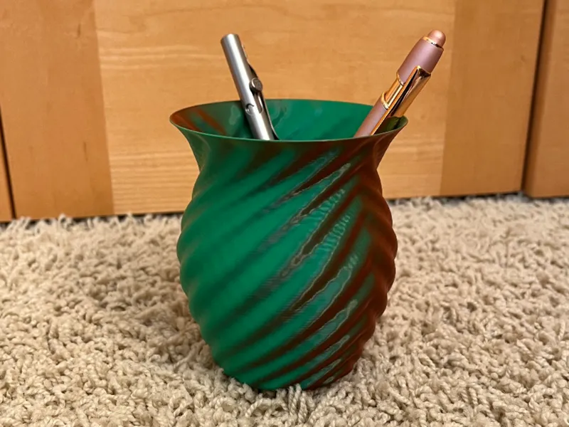 Smoothed Checker Spiral Cup/Vase