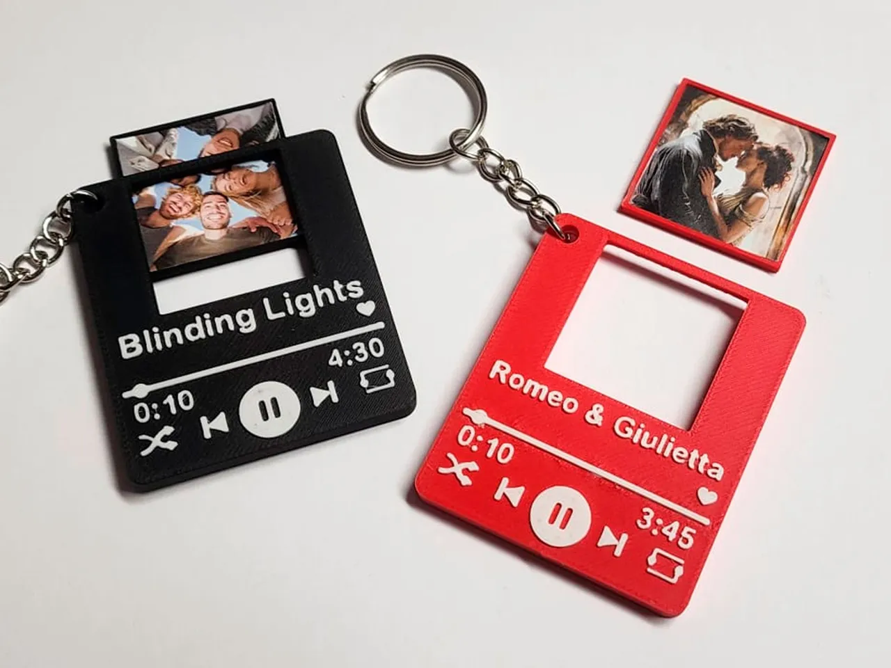 Customizable Music Photo Keychain - Spotify & NFC view 2