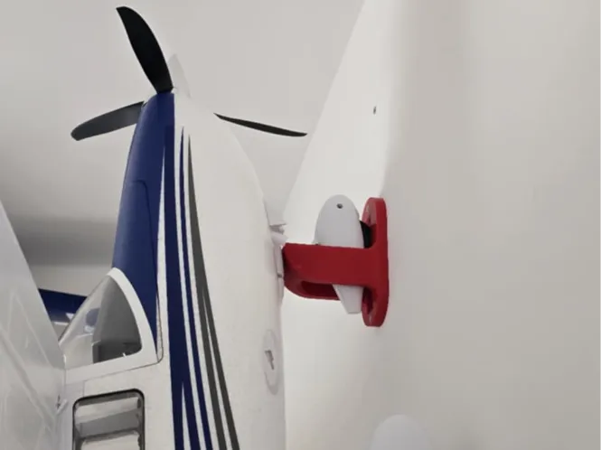 Wall Hanger / Bracket for FMS Cessna 182 1500mm