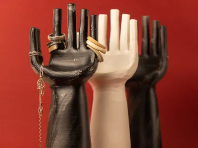 Hand-Shaped Jewelry Holder