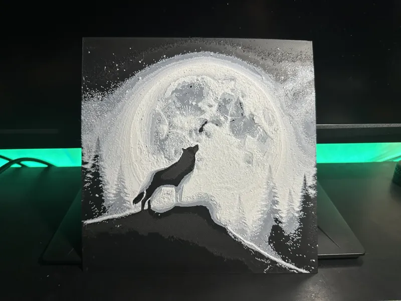 Wolf howling at the moon - HueForge