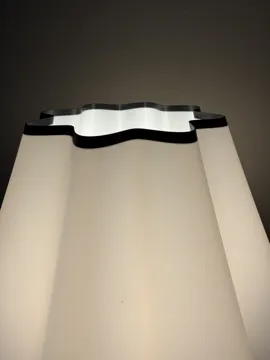 Accesorio de iluminación decorativa: LUCY - Table Lamp — vista de referencia 3