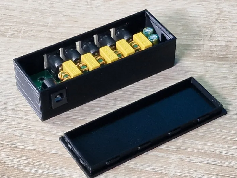 Housing for DC 5 way DC Splitter with EMI Filter