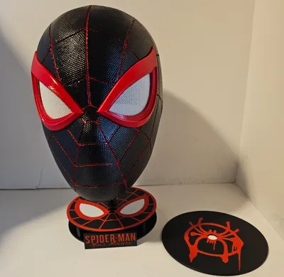 Miles Morales Helmet Stand w/ changeable Faces