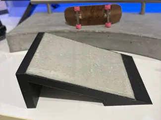 Fingerboard concrete kicker