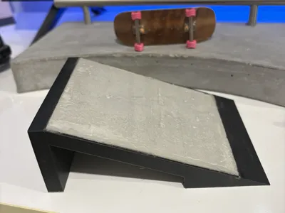 Fingerboard concrete kicker