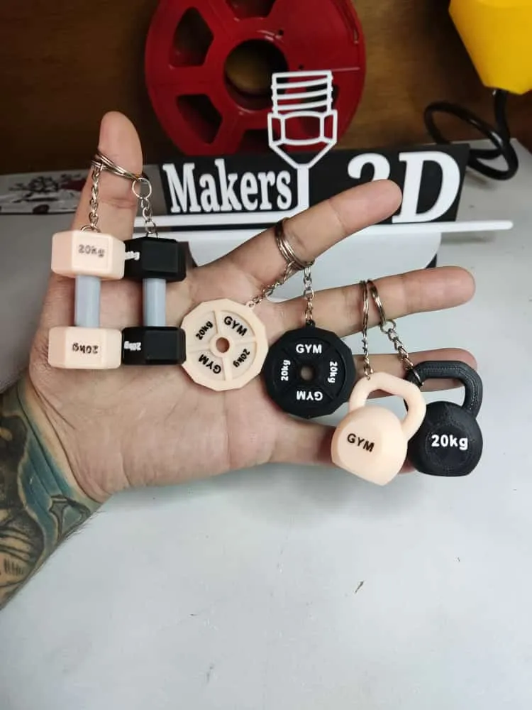 Keychain v2 GYM (CUSTOMIZABLE TEXT) view 3