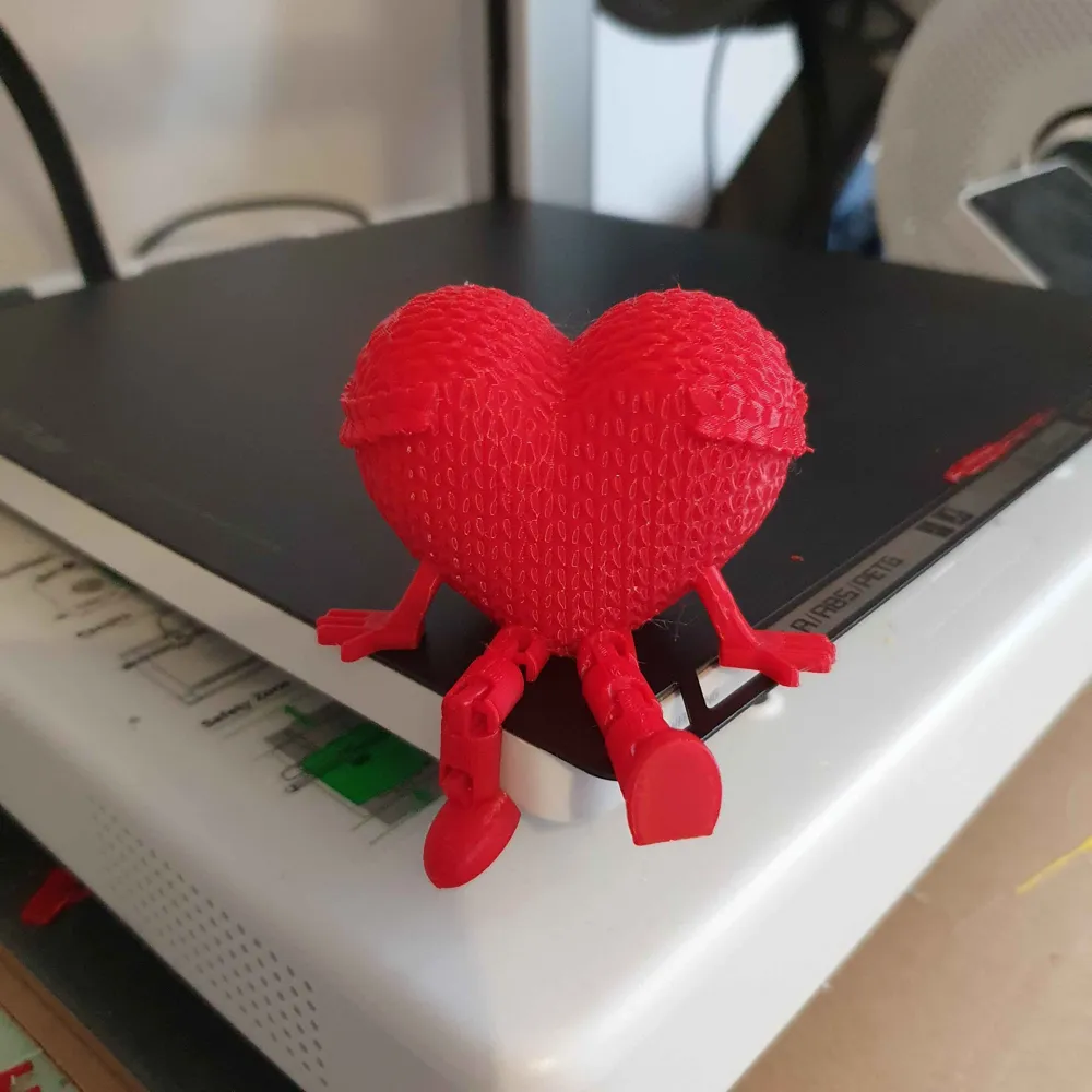 Valentines Knit Flexi Heart With Laurel Crown V2 - Free 3D Print Model ...