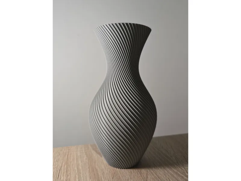 Vaso moderno a spirale