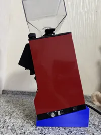倾斜底座