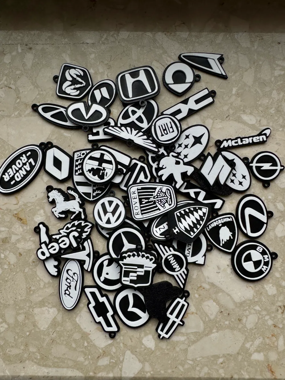 All Car Brands Logo Keychains - ( AMS INCLUDED ) - Free 3D Print Model ...