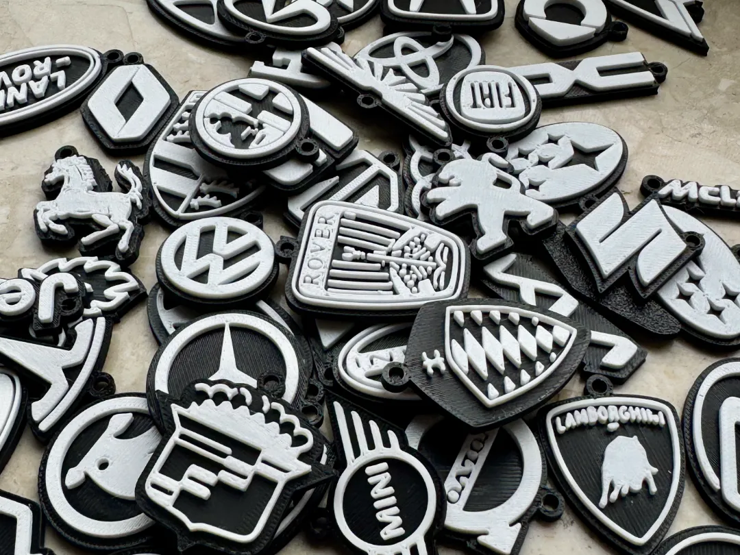 All Car Brands Logo Keychains - ( AMS INCLUDED ) by Galaxy Of Prints MakerWorld: Download Free 3D Models - 3D model önizlemesi