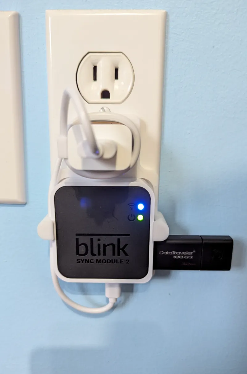 Blink Sync Module 2 Outlet Mount Bracket V2