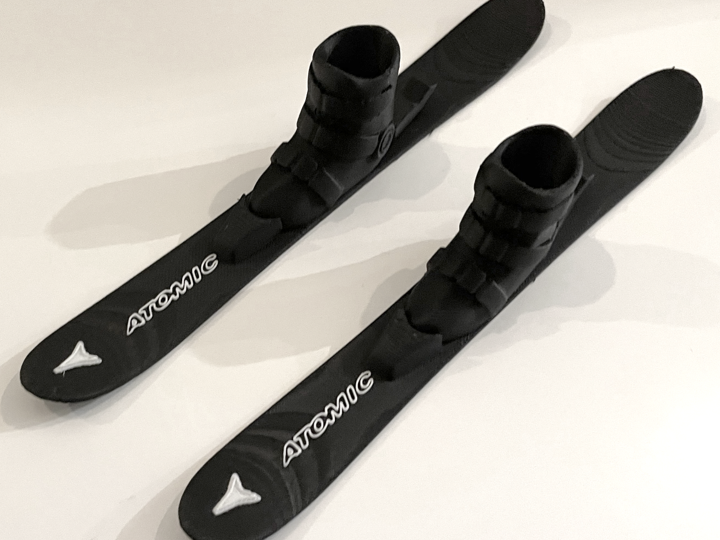 Atomic Finger Ski