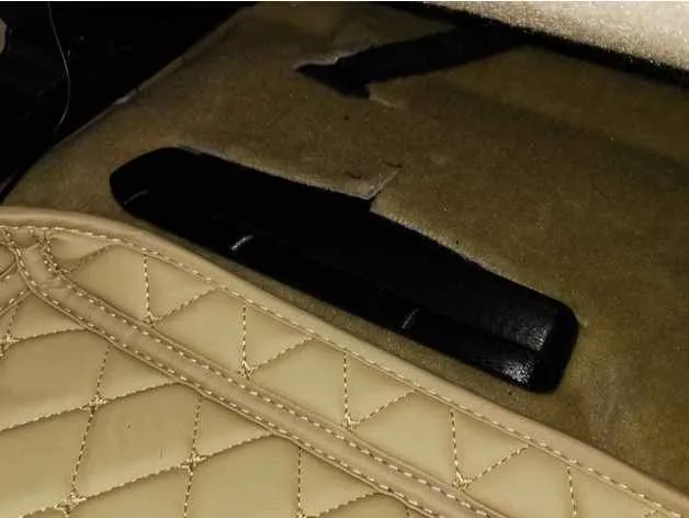 Lexus RX 450h backseat footair-vent extension